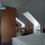 Hotel Modrasek *