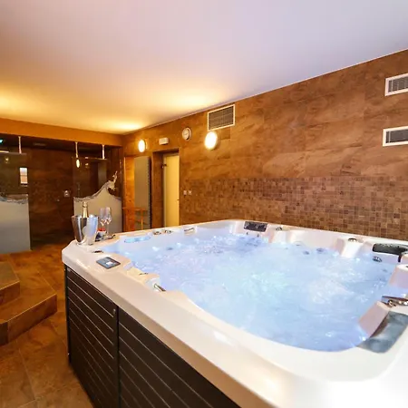 Modrasek Hotel Kasperske Hory