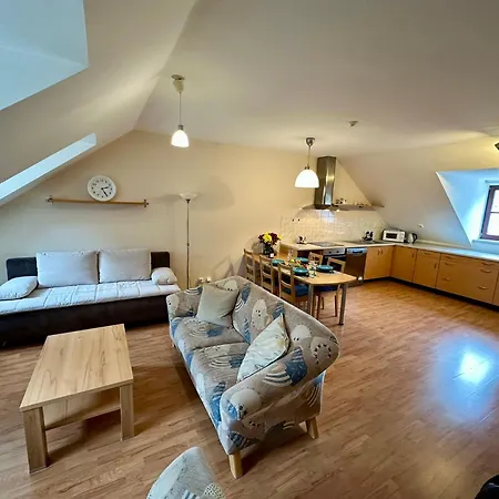 Modrásek Hotel Kasperske Hory